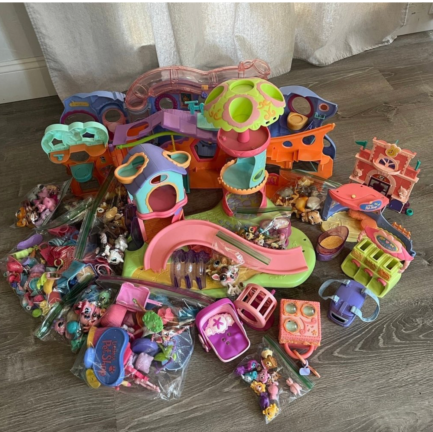 Huge Littlest Pet Shop Lot – Pets, Accessories & Playsets